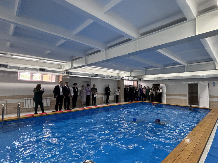 В школе Улан-Удэ появился бассейн