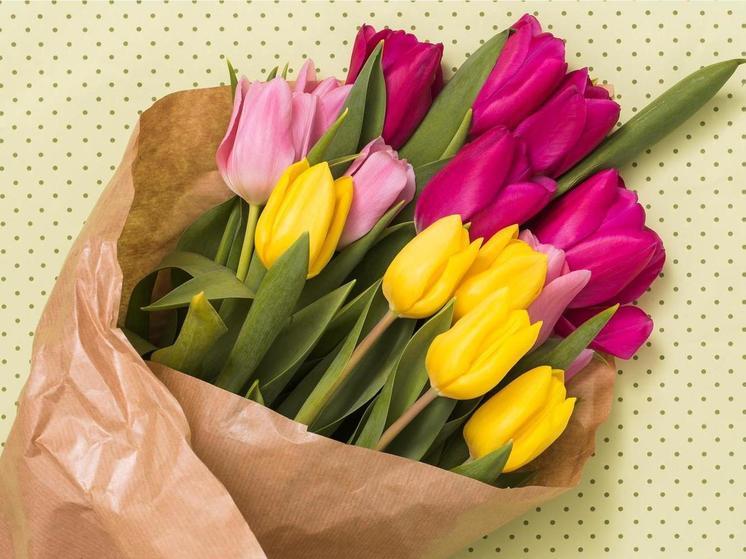 Букет к 8 Марта: в Брянске ощутимо подорожали цветы