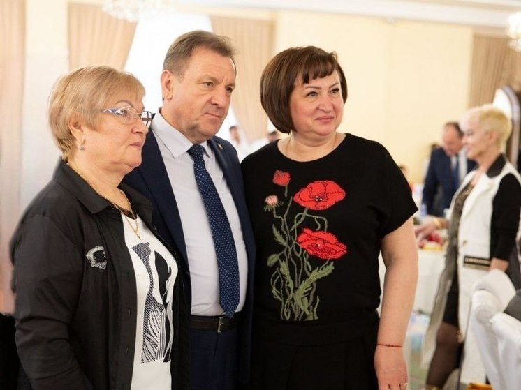 Мэр Ставрополя встретился с вдовами и матерями погибших военнослужащих