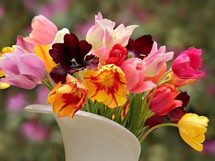 Флорист Николаева рассказала, как поддерживать свежесть букета