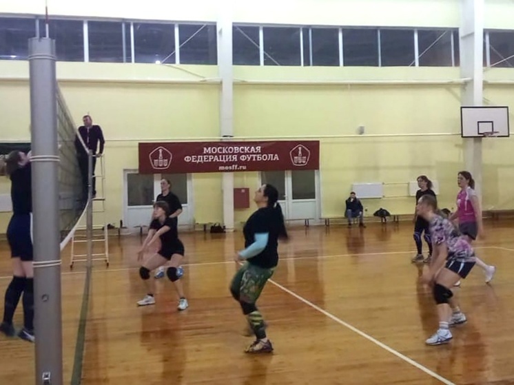 В Серпухове прошел турнир по волейболу среди женских команд