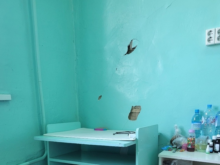 Жители Забайкалья пожаловались на дыры в стенах палаты районной больницы