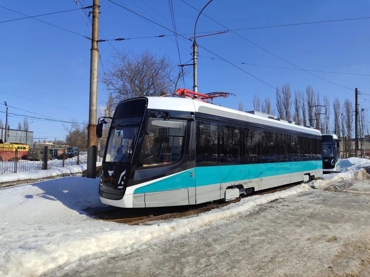 В Липецк доставили три новых трамвая