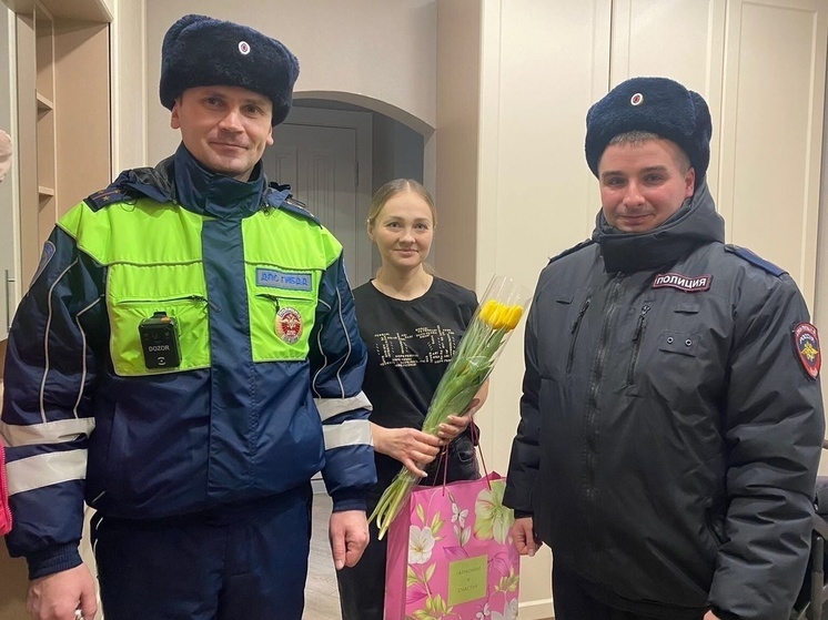 Полицейские Серпухова поздравили ветеранов Великой Отечественной
