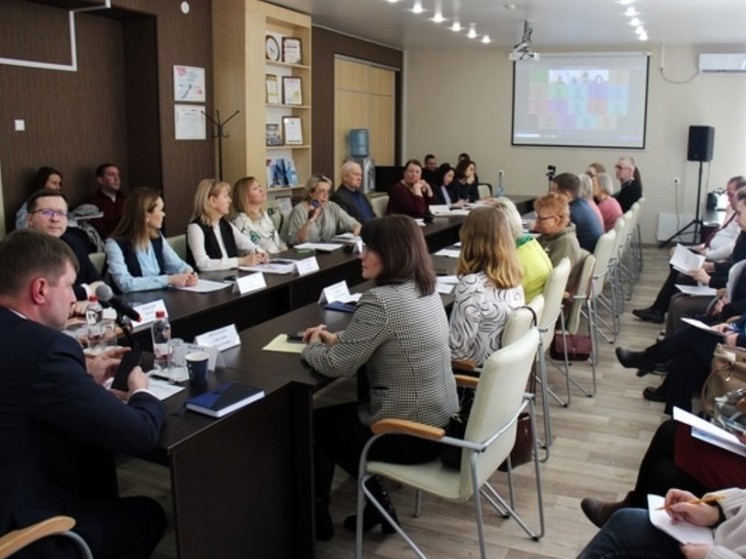 В Великом Новгороде прошел семинар по вопросам господдержки НКО