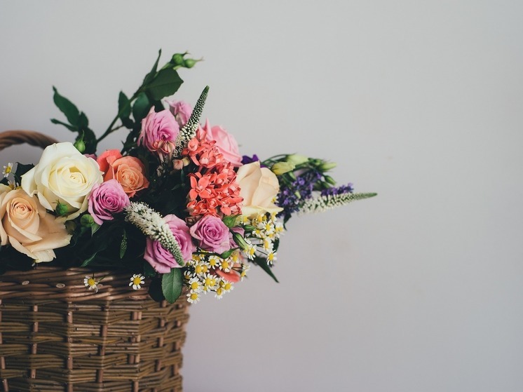 Роспотребнадзор – тюменцам: чтобы цветы дольше стояли в вазе, нужно выбирать букет правильно