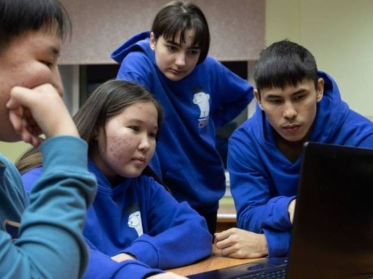 Три чукотских студента удостоены стипендий Правительства РФ