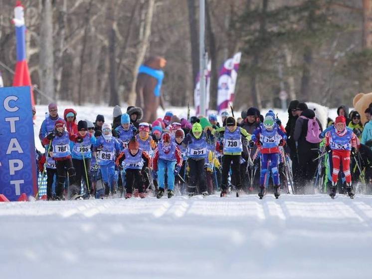На старт Сахалинского марафона вышли более 200 юных лыжников