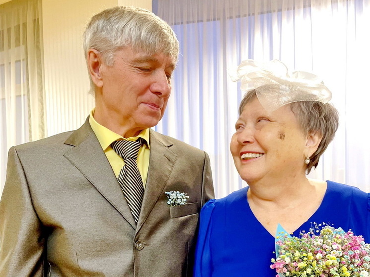 Семья из Нового Уренгоя отпраздновала аметистовую свадьбу