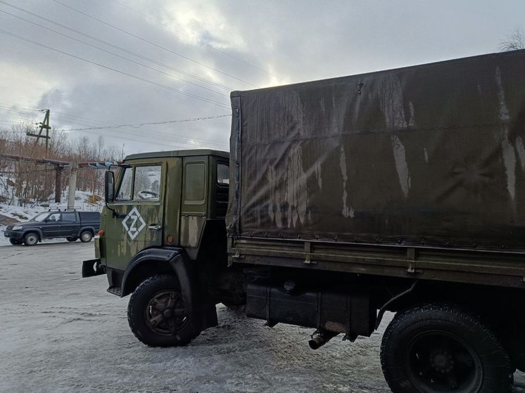 Бойцам спецоперации отправили автомобили из Мурманской области