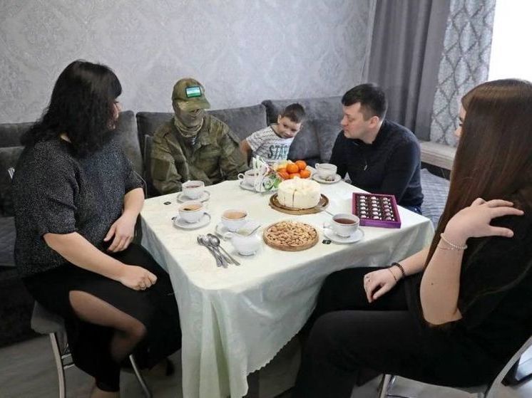 Ратмир Мавлиев навестил семьи участников СВО