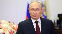 Владимир Путин поздравил россиянок с 8 Марта: видео