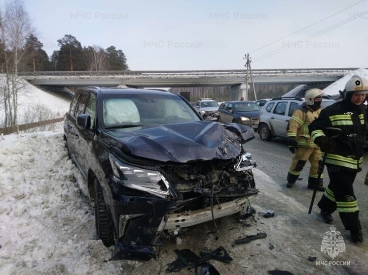 Авария с пострадавшим случилась на трассе Екатеринбург – Серов