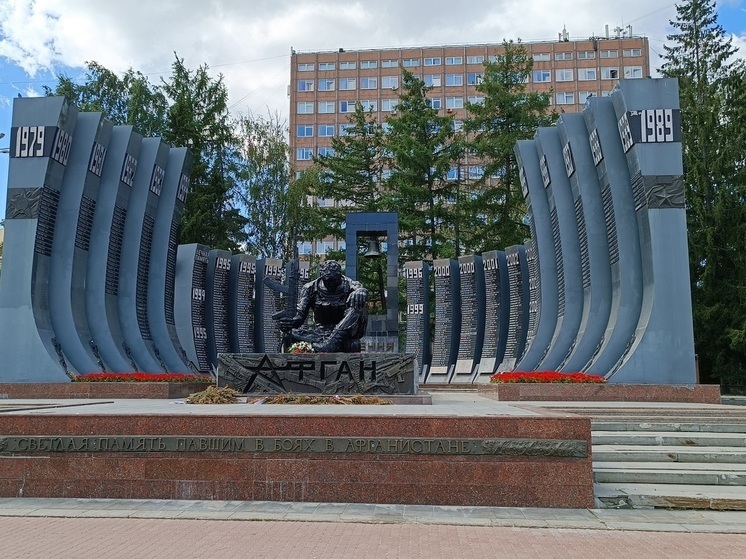 Участники автопробега Владивосток – Луганск прибыли в Екатеринбург