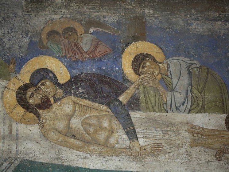 Увидеть уникальные фрески Мирожского монастыря приглашает псковский музей