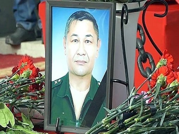 В зоне СВО погиб медик из Башкирии с 30-летним стажем