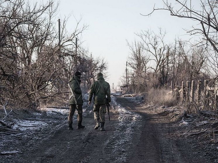 SHOT: Солдат ВСУ три дня выхаживал взявшего его в плен российского бойца