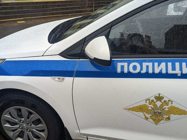 Лже-полицейский вынудил пенсионерку из Тайцев перевести 15 тысяч рублей