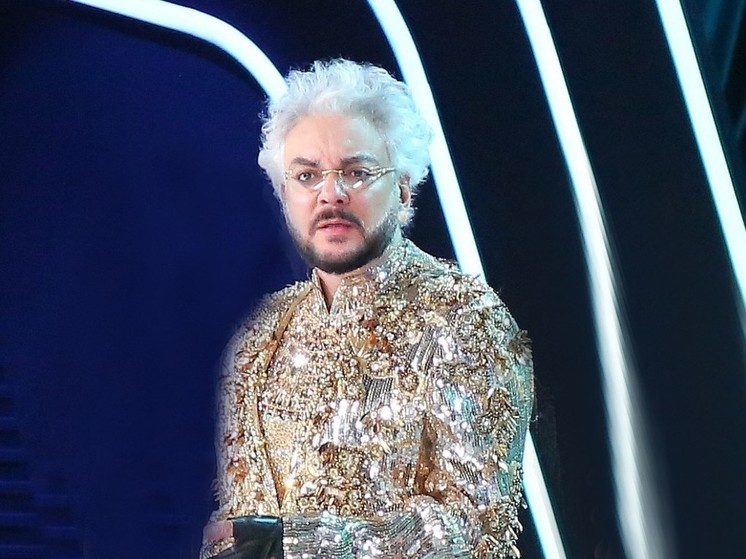 Эксперт объяснил, почему российские артисты поют под фонограмму