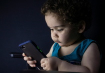 «Смартфоны меняют сознание ребенка и делают его зависимым»

