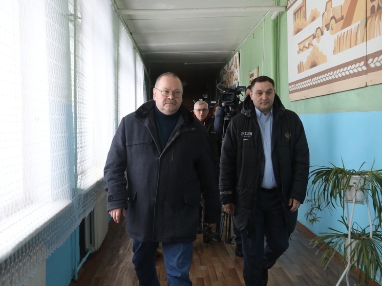 Олег Мельниченко поручил ускорить темпы работ капремонта кадетского корпуса в Пачелме