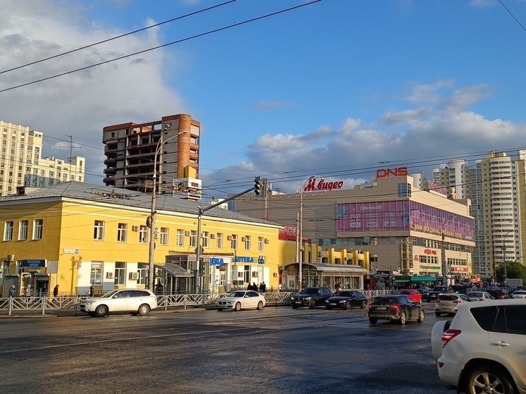 Парень с ирокезом напал на мужчину возле автовокзала в Екатеринбурге