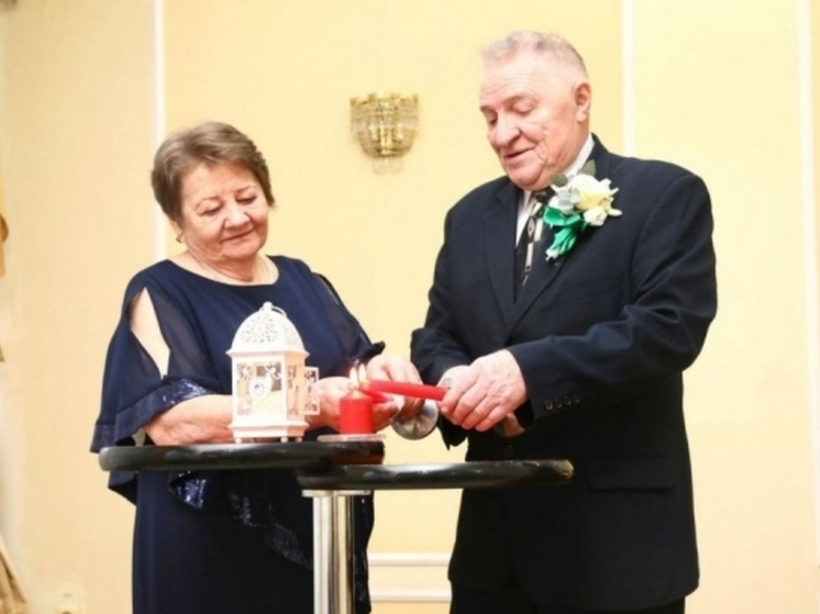 Курская чета Хахалевых отметила 55-летие семейной жизни