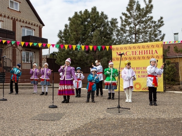 В столице Калмыкии отпраздновали «Широкую Масленицу»
