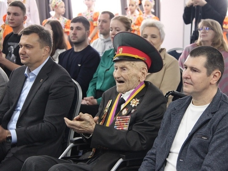 В Ялте с размахом отметили 100-летний юбилей ветерана войны и труда