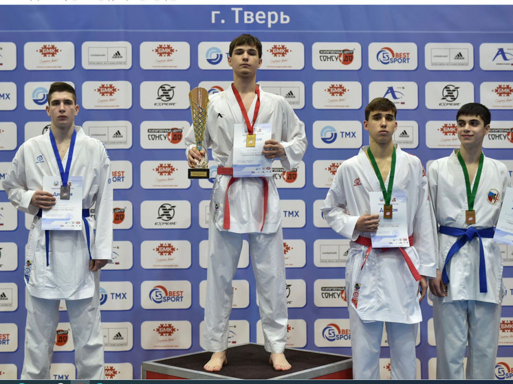 Дагестанский каратист завоевывает золото на Всероссийском турнире