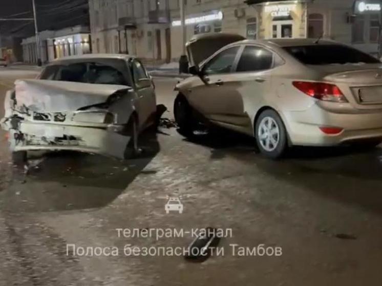 В Тамбове в массовом ДТП пострадали два человека