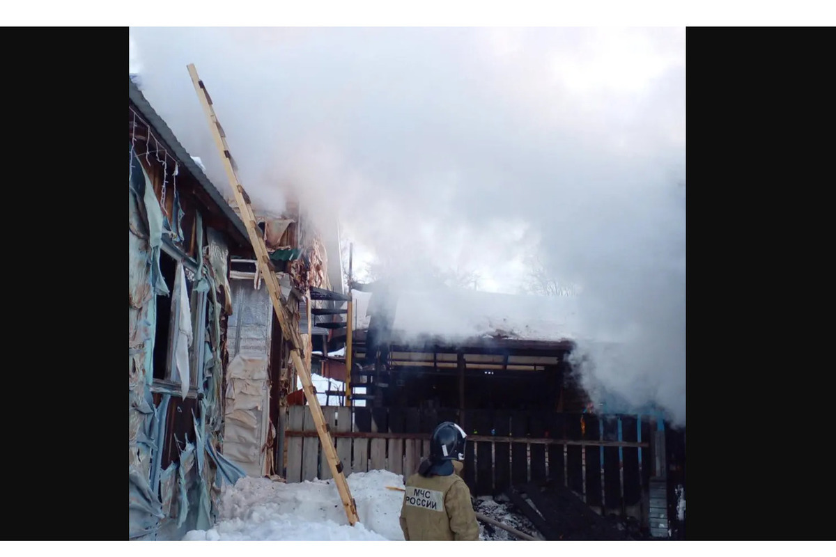 Костромские пожары: от пожара в бане пострадал и основной дом