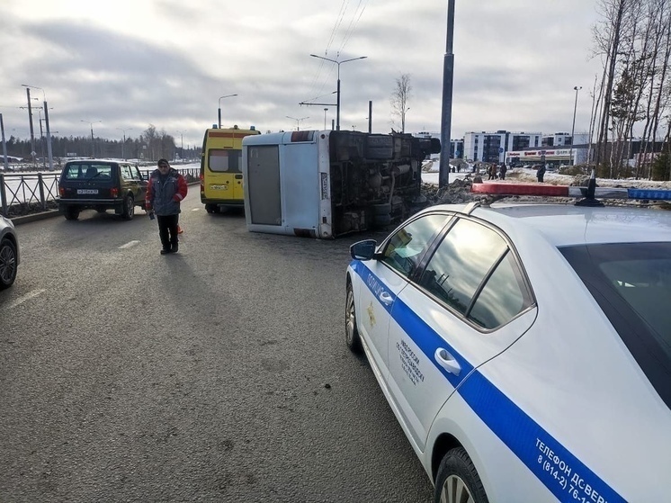 Возбуждено уголовное дело о ДТП с перевернувшимся в Петрозаводске автобусом