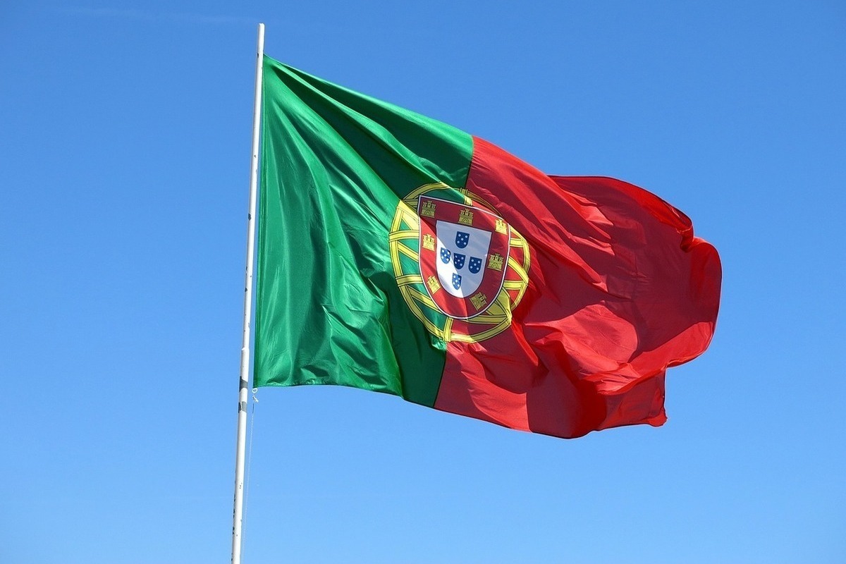 Center-right leads in Portuguese elections