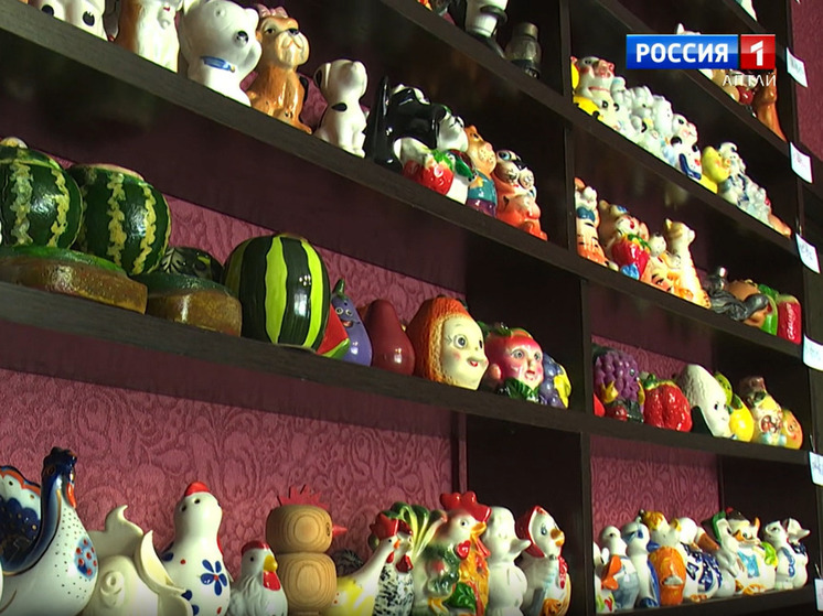Жительница Барнаула собрала 2400 солонок и попала в Книгу рекордов России