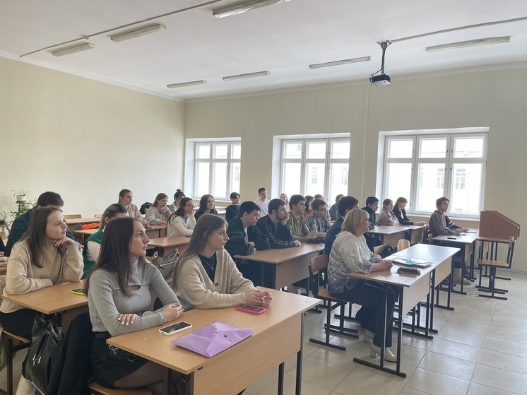 В Орле студентам рассказали о предупреждении финансовых правонарушений