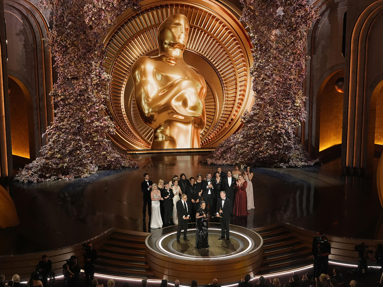 «Голая вечеринка» на «Оскаре»: в чем секрет триумфа «Оппенгеймера»0