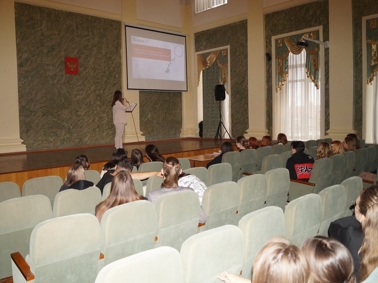 В Орловской области выпускникам предлагают провести «Выходной с РАНХиГС»