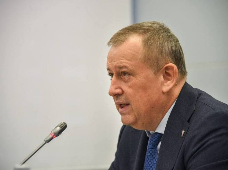 Дрозденко встретился с делегацией из Китая в Доме правительства 11 марта