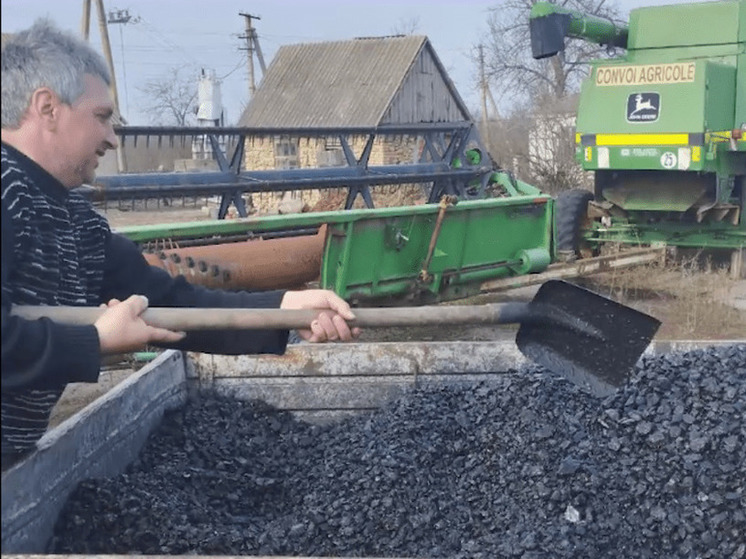 В Ивановку снова привезли социальный уголь