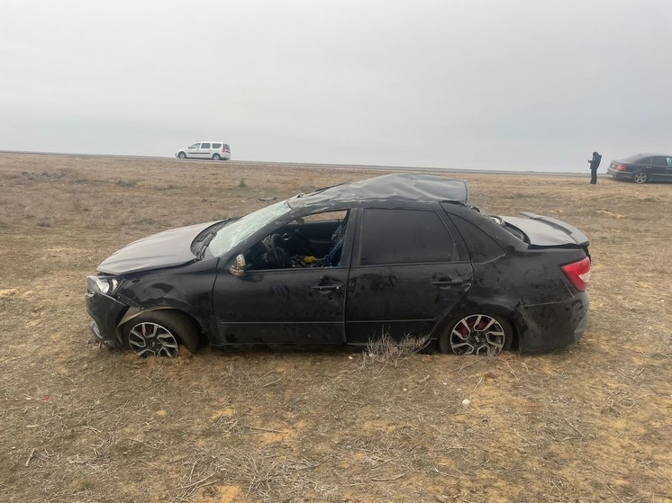 На прошедшей неделе в Калмыкии произошло 4 дорожных аварии