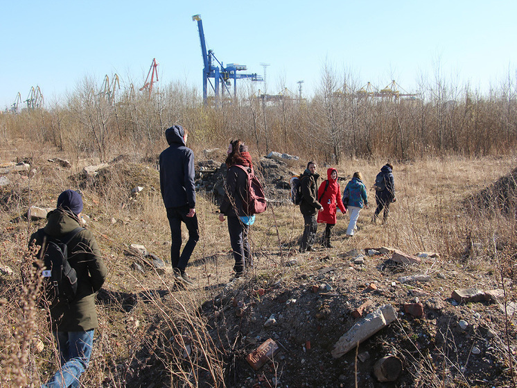 Остров невезения в Петербурге есть: жители Канонерки протестуют против сокращения территории местного парка