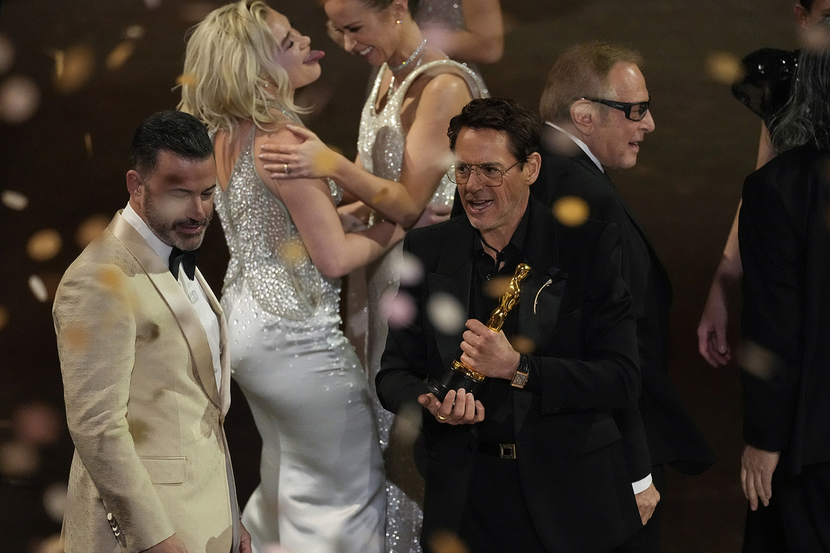 The Oscars were marked by loud scandals: naked appearances and inappropriate jokes