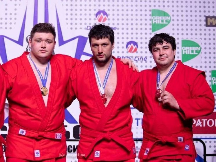 Подмосковные самбисты получили три медали на чемпионате России