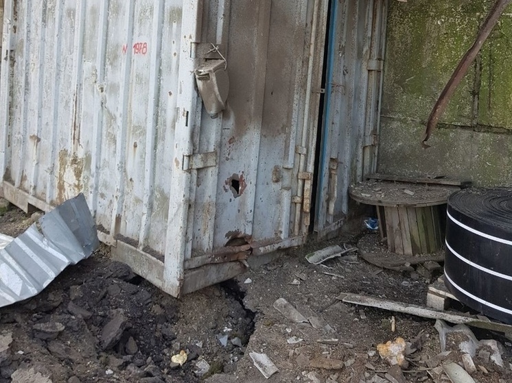 Пять мирный жителей, в том числе дети, спасены из-под завалов разрушенного дома в Макеевке