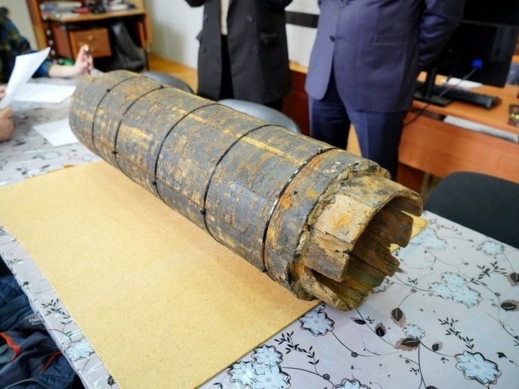 Астраханский водоканал отправил фрагмент трубы в музей