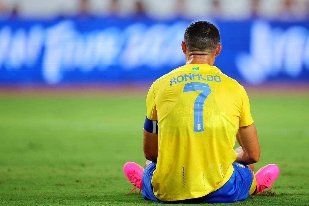 Роналду и "Аль-Наср" вылетели из Лиги чемпионов: португалец промахнулся в пустые ворота