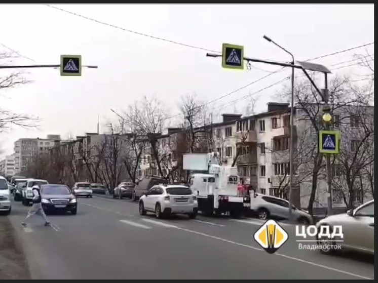 Новый светофор появился на улице Красного Знамени во Владивостоке