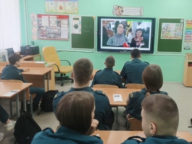 Ярославским школьникам рассказали о "Вышитой карте России"