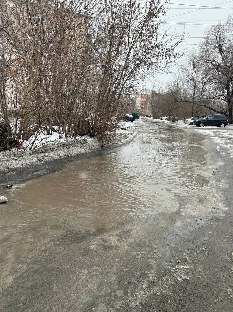 Еще одна дорога ушла под воду в Новокузнецке
